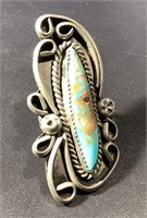 VINTAGE NAVAJO SILVER AND TURQUOISE RING