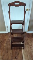 DECORATIVE WOOD LADDER IN VERY GOOD CONDITION 44"