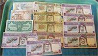 LOT OF FOREIGN PAPER MONEY /  CURRENCY - MOSTLY