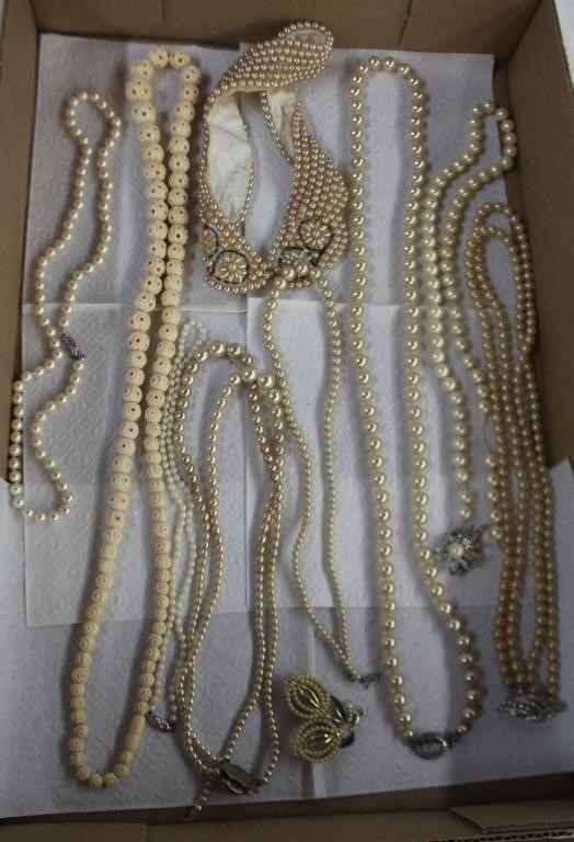 Costume jewellery pearl & bead lot,  pearl collar,