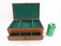 Boîte à bijoux artisanale vintage en bois avec
