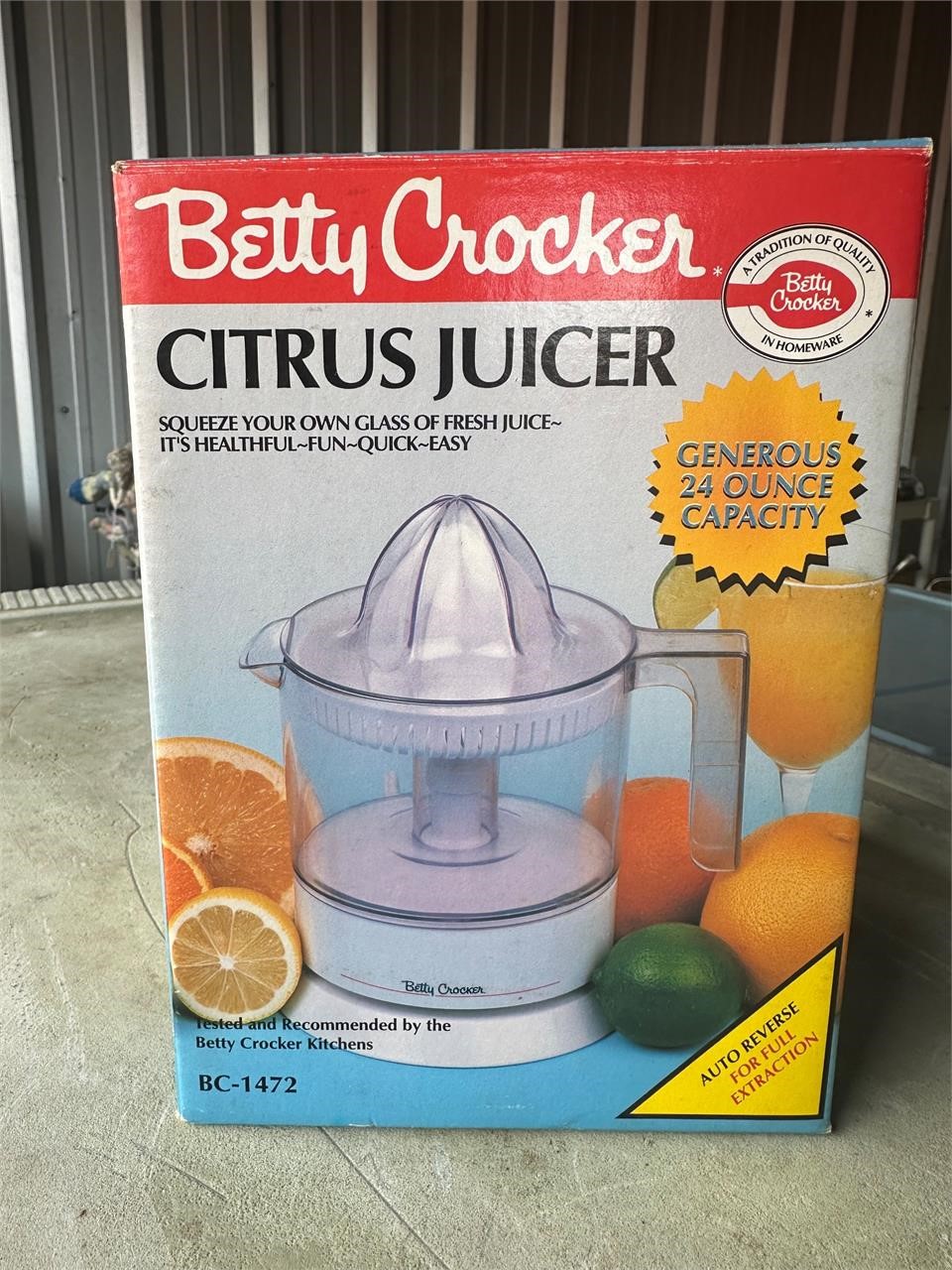 Betty Crocker Citrus Juicer