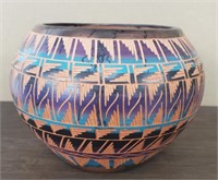 Signed by Dee Navajo Horse Hair Pottery