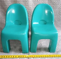 C9)Fisher Price plastic toddler chairs. Teal green