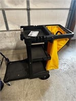 Rubbermaid Commercial Cart