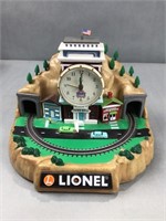Lionel train clock no box  works well no train or