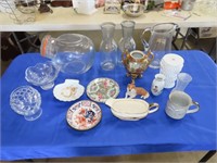 Table Lot of Misc Glassware
