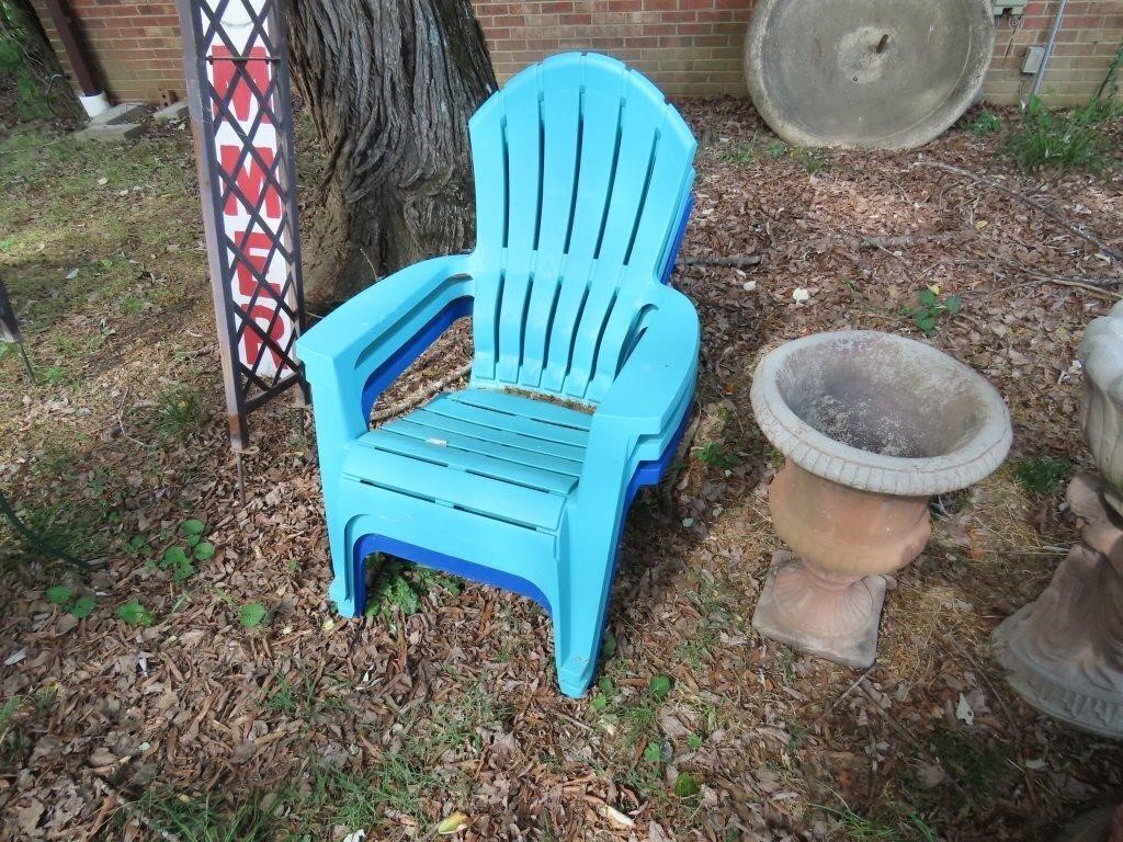 3 Plastic Yard Chairs