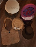 L - WOMENS HATS WITH BOXES AND HANDBAG(M42)