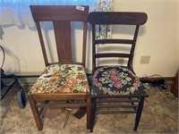 2 ANTIQUE WOODEN CHAIRS