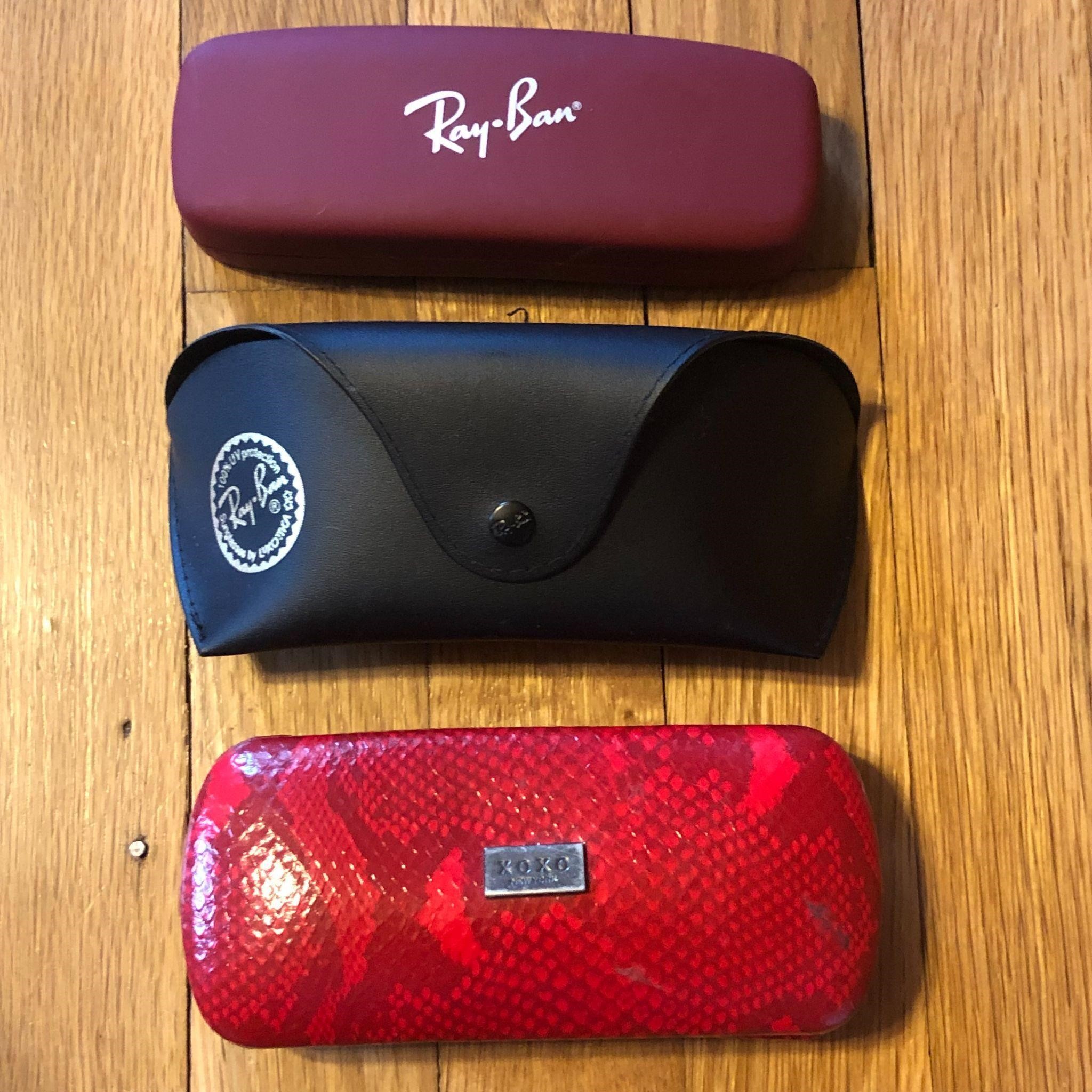 Lot with Ray Ban Sunglasses - Cases Only