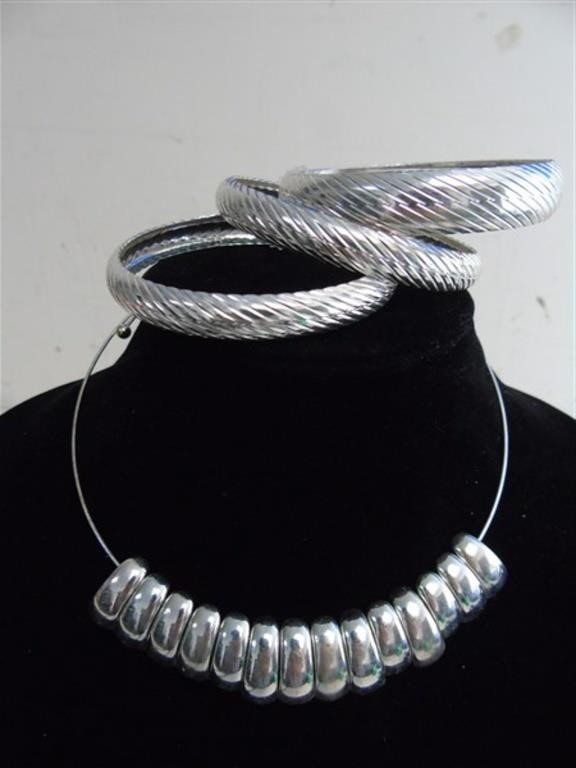 Fashion Jewelry Necklace and Bracelet Set,  NIP