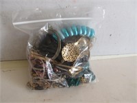 SMALL BAG OF COSTUME JEWELRY
