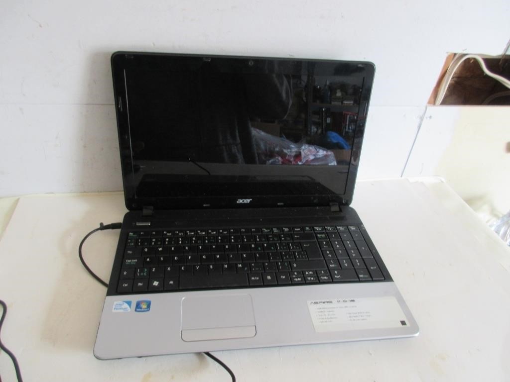 GUC ACER LAPTOP TURNS ON- SELLS AS IS