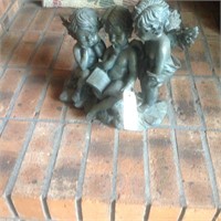 2 Cherub statues