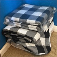 Twin Coverlet, Bedspread & Sheet Set, New