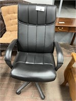 OFFICE ROLLING CHAIR