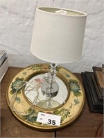 TABLE TOP LAMP AND ROUND MIRROR DECOR