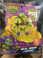 ninja turtle action figuire leonardo