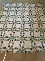 Quilt top double wedding ring 80'x90", 1 pillow