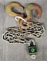 Heavy Chain w/ Hooks & Lock