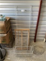 Wire shelving & baskets