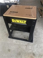Dewalt Steel Shop Bench (24" x 20")