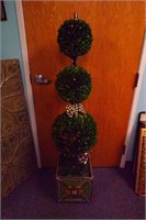 MacKenzie-Childs Courtly Check Triple-Tier Topiary
