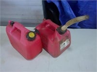 2 smaller gas cans