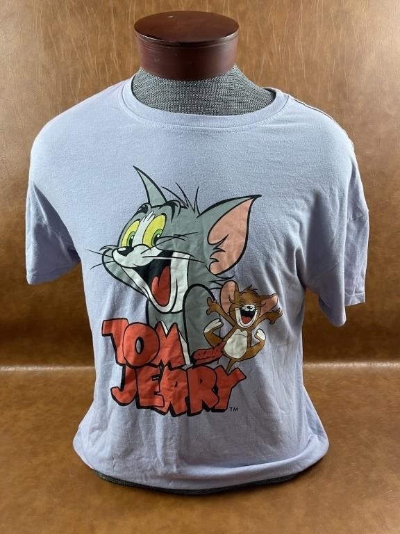Tom and Jerry Tshirt Size XL
