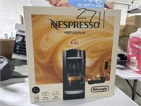 Delonghi Nespresso vertuo plus coffee machine