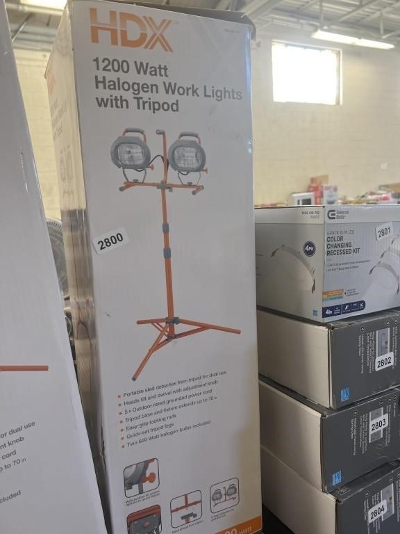 HDX 1200 Watt Halogen Tripod Work Light