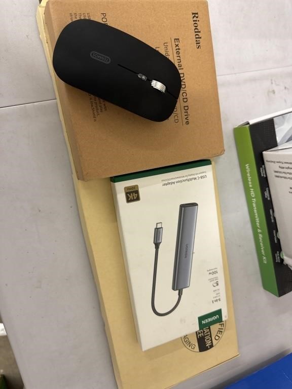 Lot of (4) Computer Accessories: Wireless Mouse,