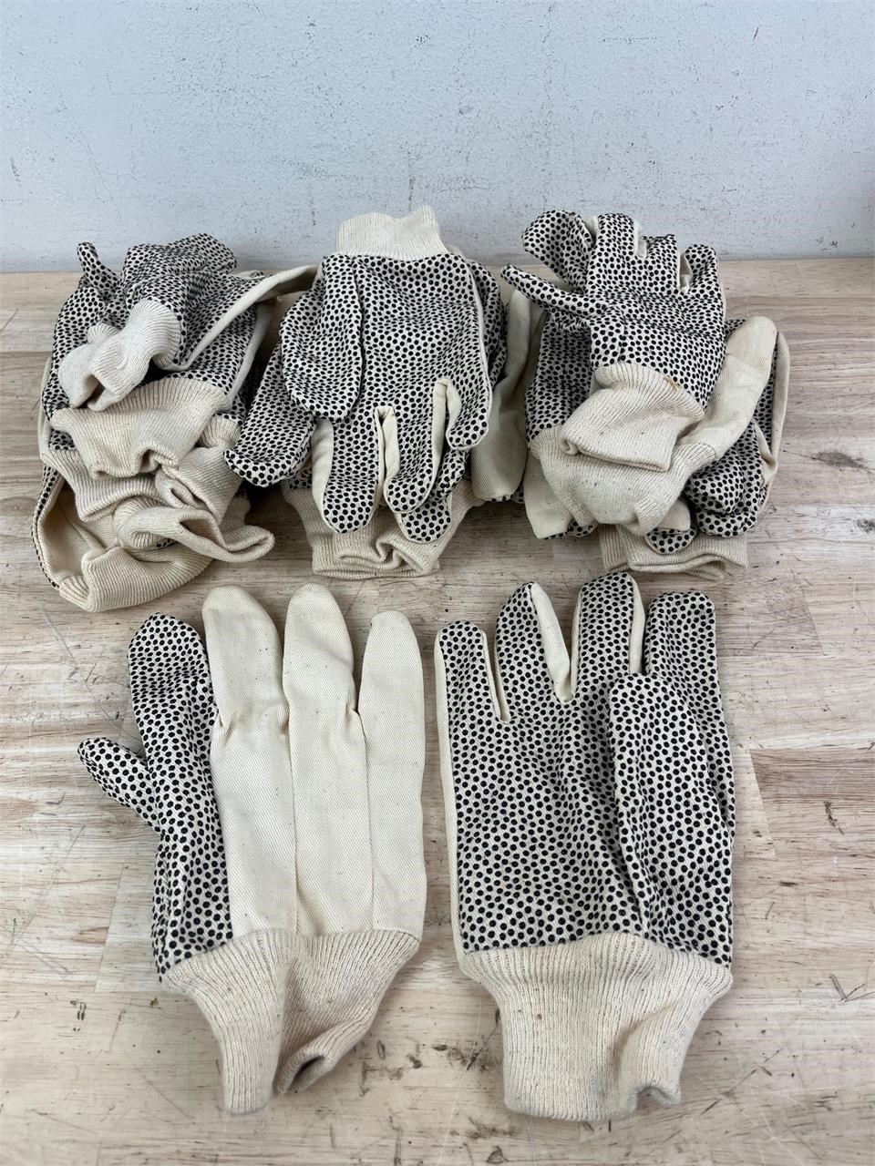 Lot of garden gloves