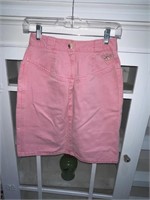FABULOUS Pink Denim GUESS Skirt Marciano Sz 27