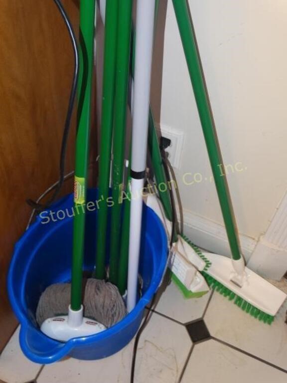Libman brooms, mops, & bucket