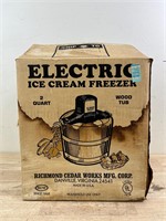 Electric ice cream freezer machine