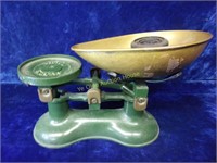 Cast Iron Table Top Scales with Weights