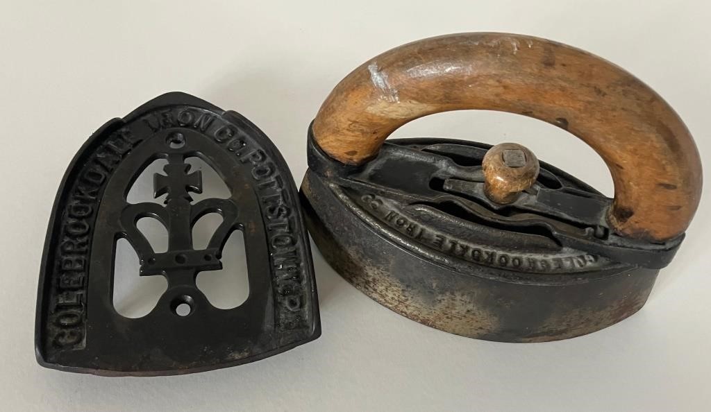 Antique flat iron with cradle