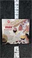 wilton dessert decorator max