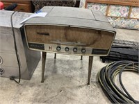 VINTAGE PHONIA RECORD PLAYER AND SPEAKERS