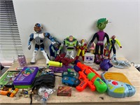 Toy lot with tote