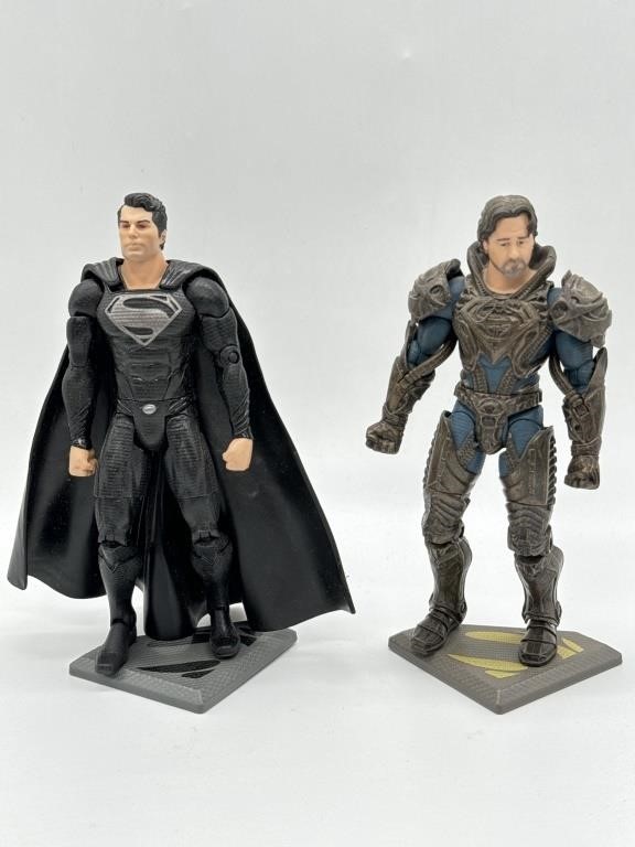 DC Universe Superman Movie Pair of Action Figures