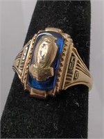 10 KT Gold 95" Class Ring Size 5, Weighs 3.4