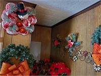 Wreaths lot Christmas decor