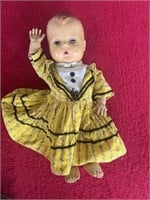 Vintage doll missing finger