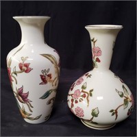 Pair of porcelain hand painted porcelain Zsolnay