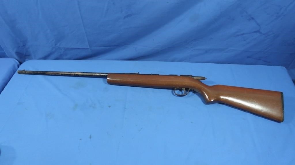 Target Master Model 510 22 Cal Bolt Action Rifle