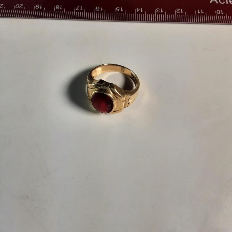 Mans gold ring 10 K