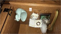 Porcelain memorabilia shelf lot